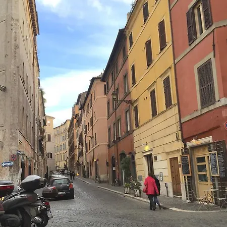 Navona, Old Apartament Rzym