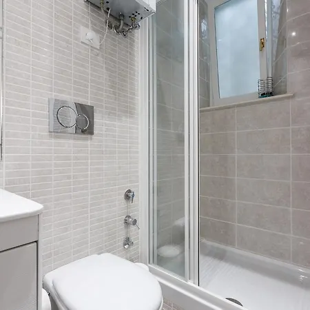 Appartement Navona, Old