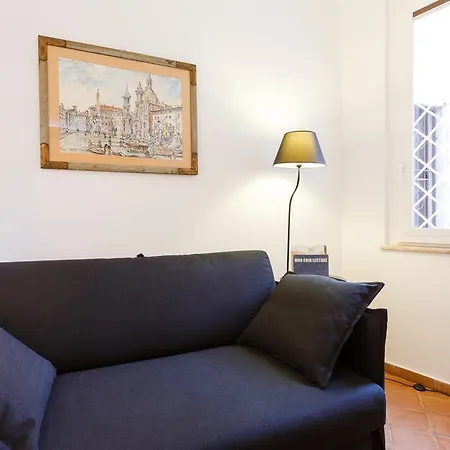 Apartamento Navona, Old
